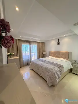 3 bedroom Apartment for Sale in New Golden Mile-26322