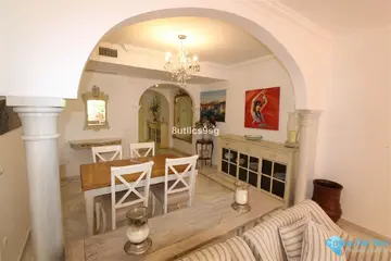 2 bedroom Apartment for Sale in Nueva Andalucía-15207