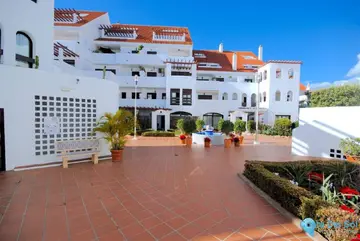 3 bedroom Apartment for Sale in Aloha-82610