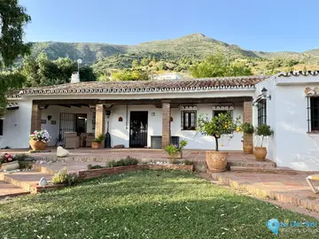 5 bedroom House for Sale in Mijas