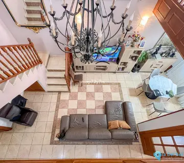 5 bedroom House for Sale in Estepona-26913