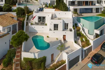 3 bedroom House for Sale in La Cala de Mijas-27006