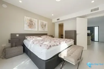 3 bedroom House for Sale in La Cala de Mijas-27018