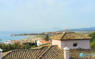 4 bedroom House for Sale in Torreguadiaro-27056
