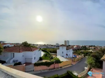 4 bedroom House for Sale in Torreguadiaro-27057