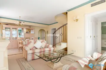 3 bedroom Apartment for Sale in Nueva Andalucía-27103