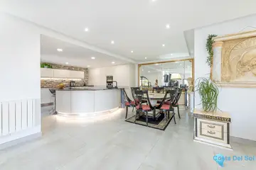 4 bedroom House for Sale in Benalmadena-27115