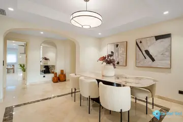 3 bedroom Apartment for Sale in Sierra Blanca-27396