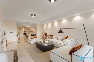 3 bedroom Apartment for Sale in Sierra Blanca-27398