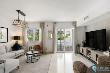4 bedroom House for Sale in Nueva Andalucía-27486