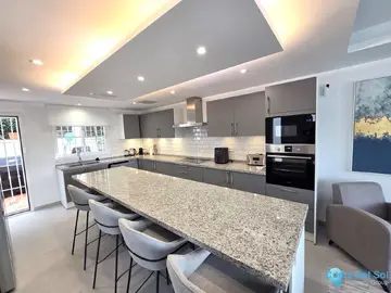 4 bedroom House for Sale in Artola-27498