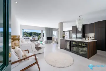 3 bedroom Apartment for Sale in La Quinta-27554