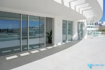 3 bedroom Apartment for Sale in La Cala de Mijas-28061