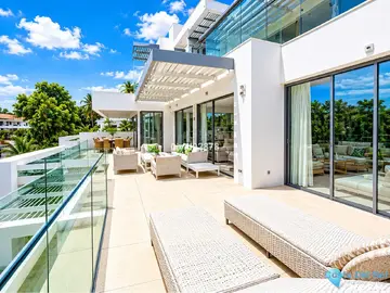 3 bedroom Apartment for Sale in La Quinta-28199