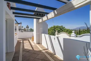 2 bedroom Apartment for Sale in Marbella