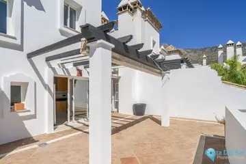 2 bedroom Apartment for Sale in Marbella-28317
