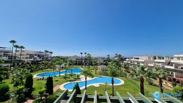 2 bedroom Apartment for Sale in Nueva Andalucía-15421