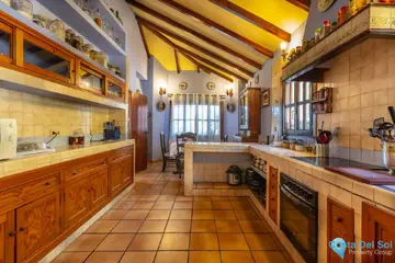 4 bedroom House for Sale in Elviria-28382