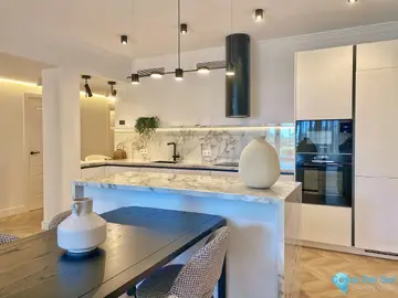 3 bedroom Apartment for Sale in New Golden Mile-28518