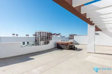 4 bedroom Apartment for Sale in Estepona-28641