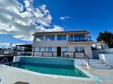 6 bedroom House for Sale in Torreblanca-28874