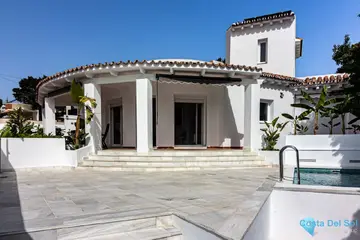 5 bedroom House for Sale in Benalmadena Costa-28891