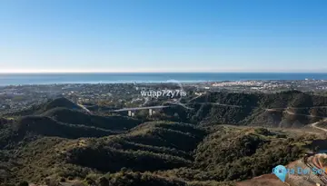 2144m2 Plot for Sale in La Quinta-29018
