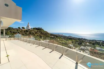 4 bedroom Apartment for Sale in Benalmadena Pueblo