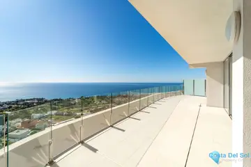 4 bedroom Apartment for Sale in Benalmadena Pueblo-29025