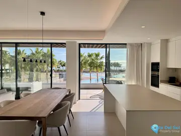 3 bedroom Apartment for Sale in Los Alamos-29050