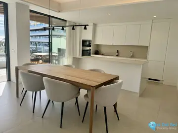 3 bedroom Apartment for Sale in Los Alamos-29059