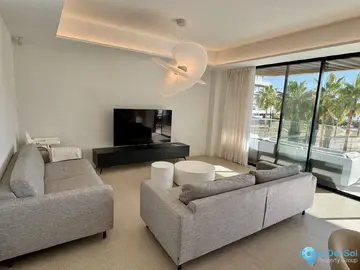 3 bedroom Apartment for Sale in Los Alamos-29051