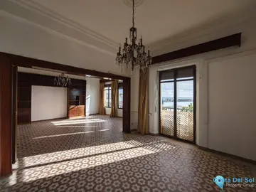 4 bedroom Apartment for Sale in Málaga Centro-29151
