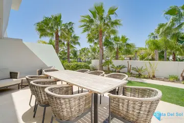 4 bedroom House for Sale in La Cala de Mijas-29396