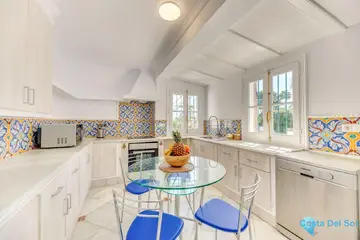 5 bedroom House for Sale in Nueva Andalucía-29751
