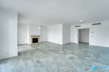 5 bedroom Apartment for Sale in Guadalmina Baja