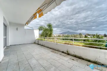 5 bedroom Apartment for Sale in Guadalmina Baja-29968