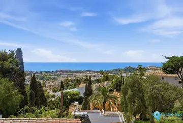 6 bedroom House for Sale in Benalmadena