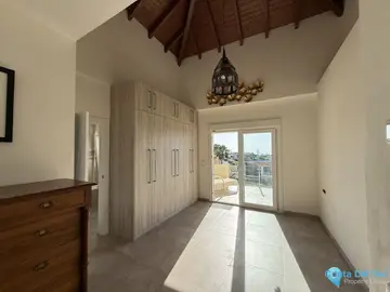 5 bedroom House for Sale in Estepona-30826