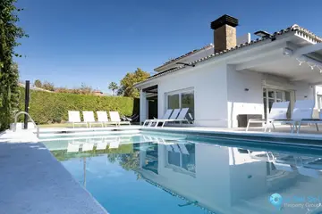 6 bedroom House for Sale in Benalmadena