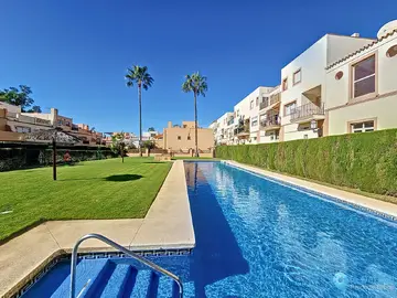 3 bedroom House for Sale in Estepona