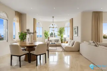3 bedroom Apartment for Sale in The Golden Mile-31002