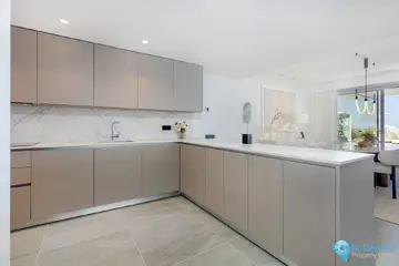 4 bedroom House for Sale in Estepona-31014