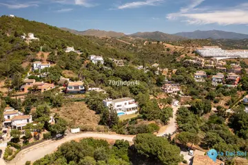 5 bedroom House for Sale in Estepona-31287
