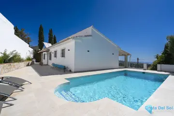 5 bedroom House for Sale in La Cala de Mijas