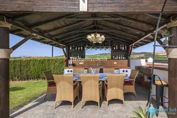 6 bedroom House for Sale in Estepona-31504