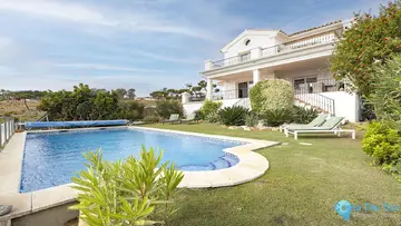 4 bedroom House for Sale in Manilva