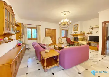 5 bedroom House for Sale in Marbella-31647