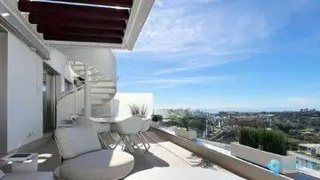 2 bedroom Apartment for Sale in New Golden Mile-82840