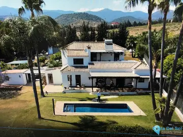 4 bedroom House for Sale in Estepona-32003